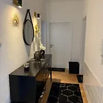 Apartamento Rene Deluxe 2 In Einer Wg Mit Gemeinschaftsküche