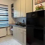 Rene Deluxe 2 In Einer Wg Mit Gemeinschaftsküche Apartamento Oberhausen (North Rhine-Westphalia)