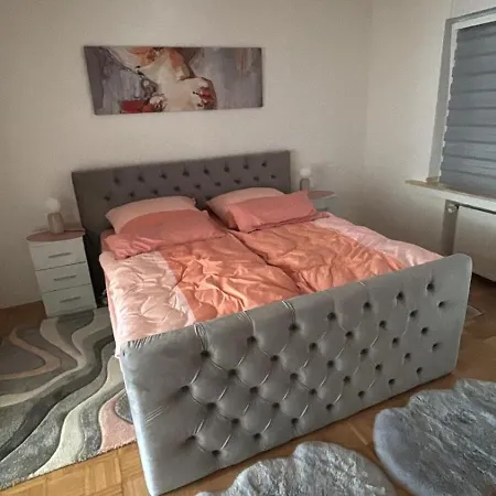 Rene Deluxe Apartament 2 Zimmer In Einer Wg Mit Gemeinschaftskueche Oberhausen (North Rhine-Westphalia)