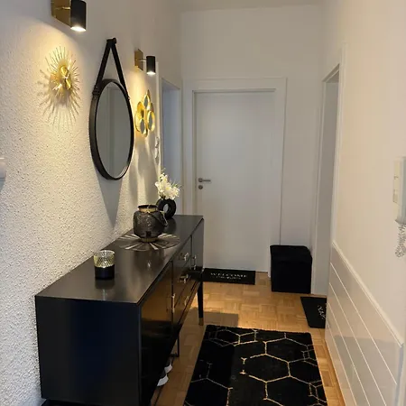 Apartment Rene Deluxe Apartament 2 Zimmer In Einer Wg Mit Gemeinschaftskueche