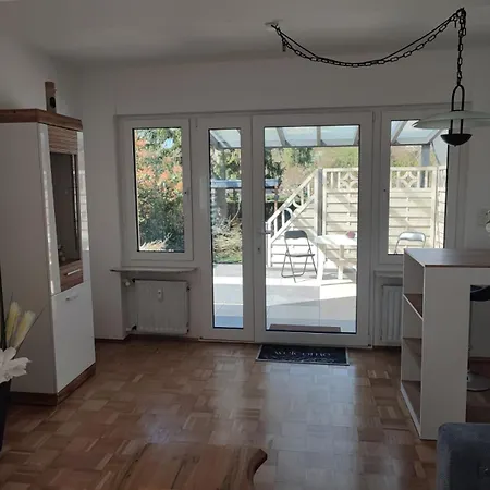 Rene Deluxe Apartament 2 Zimmer In Einer Wg Mit Gemeinschaftskueche