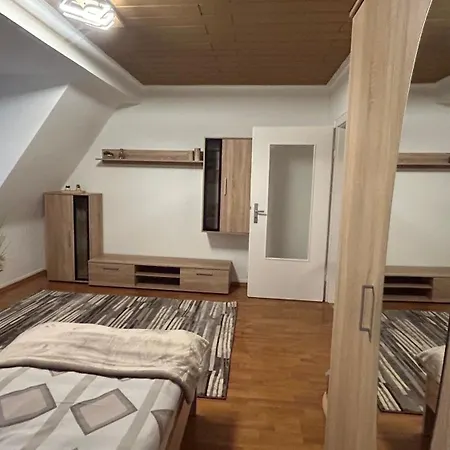 Rene Deluxe Apartament 2 Zimmer In Einer Wg Mit Gemeinschaftskueche * Oberhausen (North Rhine-Westphalia)