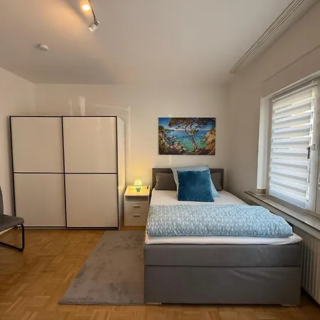 Rene Deluxe Apartament 2 Zimmer In Einer Wg Mit Gemeinschaftskueche