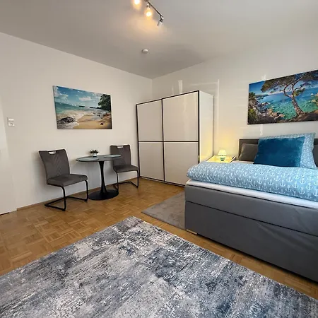 Rene Deluxe 2 In Einer Wg Mit Gemeinschaftskueche *