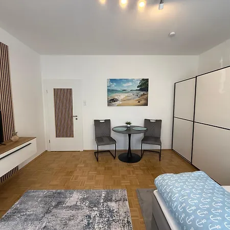 Rene Deluxe Apartament 2 Zimmer In Einer Wg Mit Gemeinschaftskueche * Oberhausen (North Rhine-Westphalia)