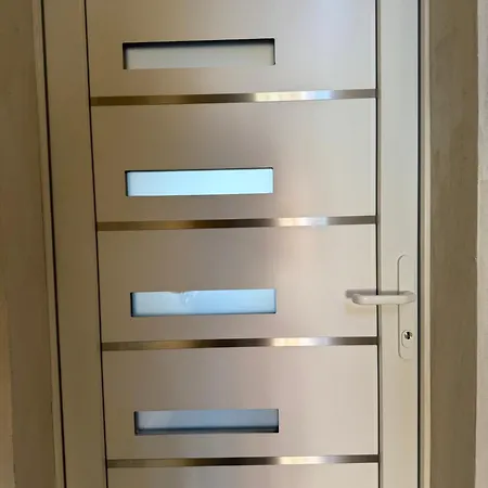 Rene Deluxe Apartament 2 Zimmer In Einer Wg Mit Gemeinschaftskueche Oberhausen (North Rhine-Westphalia)