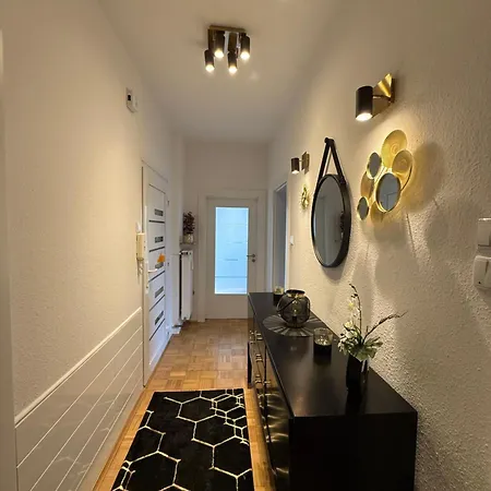 Apartment Rene Deluxe Apartament 2 Zimmer In Einer Wg Mit Gemeinschaftskueche *