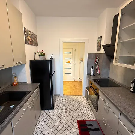 Apartment Rene Deluxe Apartament 2 Zimmer In Einer Wg Mit Gemeinschaftskueche *