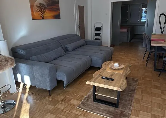 Rene Deluxe 2 In Einer Wg Mit Gemeinschaftskueche Apartament