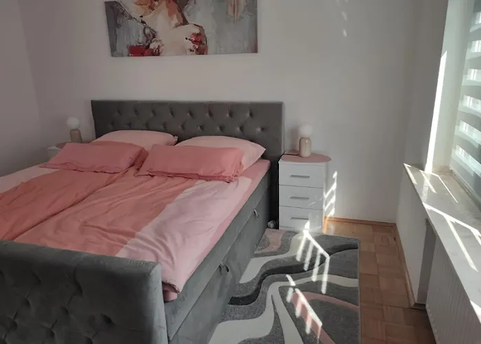 Apartament Rene Deluxe 2 In Einer Wg Mit Gemeinschaftskueche Oberhausen (North Rhine-Westphalia)