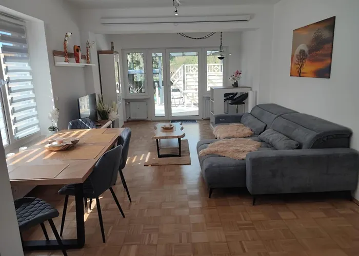 Rene Deluxe 2 In Einer Wg Mit Gemeinschaftskueche *