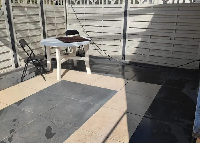 Rene Deluxe 2 In Einer Wg Mit Gemeinschaftskueche Apartament