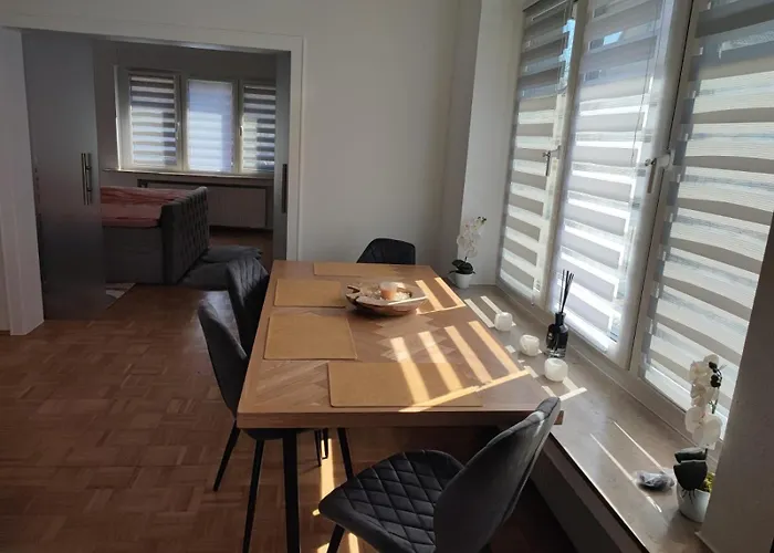 Rene Deluxe 2 In Einer Wg Mit Gemeinschaftskueche Oberhausen (North Rhine-Westphalia)