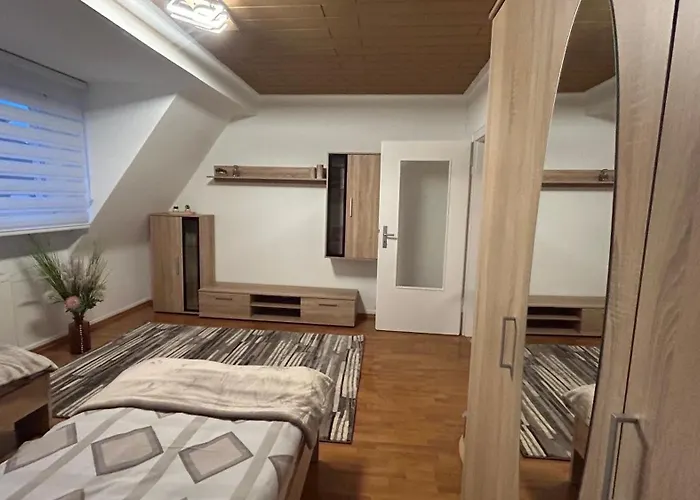 Rene Deluxe 2 In Einer Wg Mit Gemeinschaftskueche * Oberhausen (North Rhine-Westphalia)