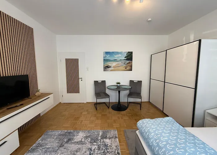 Rene Deluxe 2 In Einer Wg Mit Gemeinschaftskueche * Oberhausen (North Rhine-Westphalia)